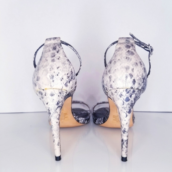 Express Heels - Picture 5 of 8